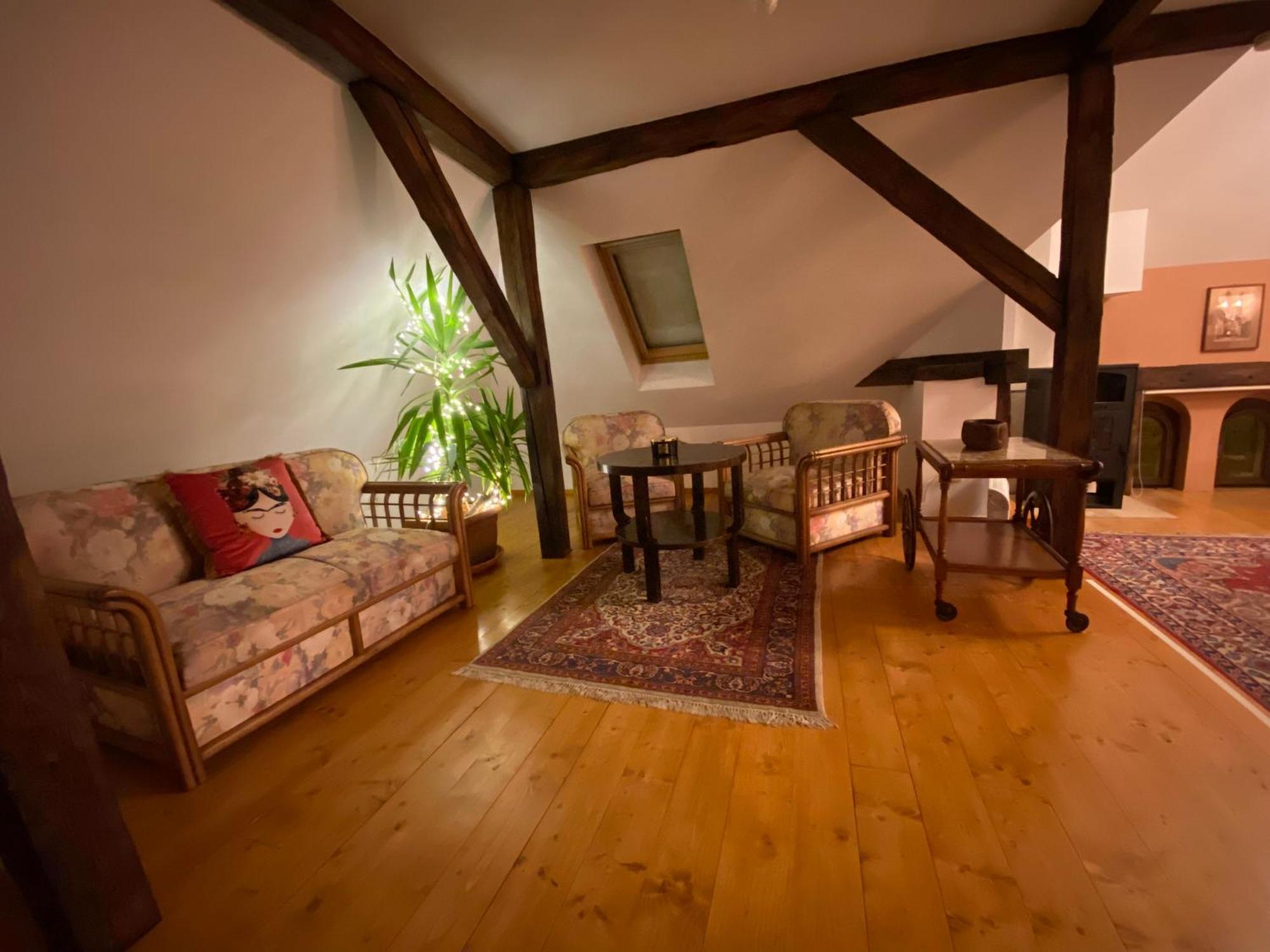 Rose'S Oldtown Apartment Brasov Ngoại thất bức ảnh