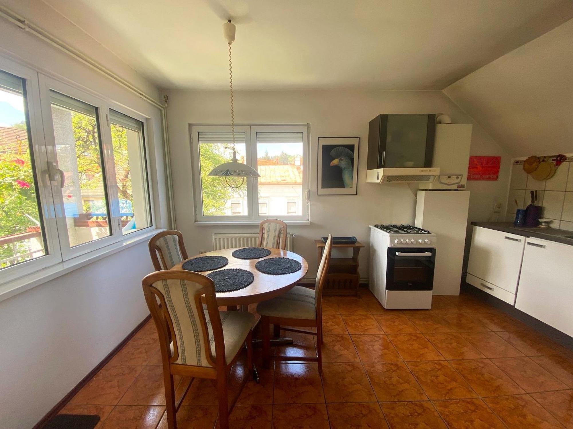 Rose'S Oldtown Apartment Brasov Ngoại thất bức ảnh