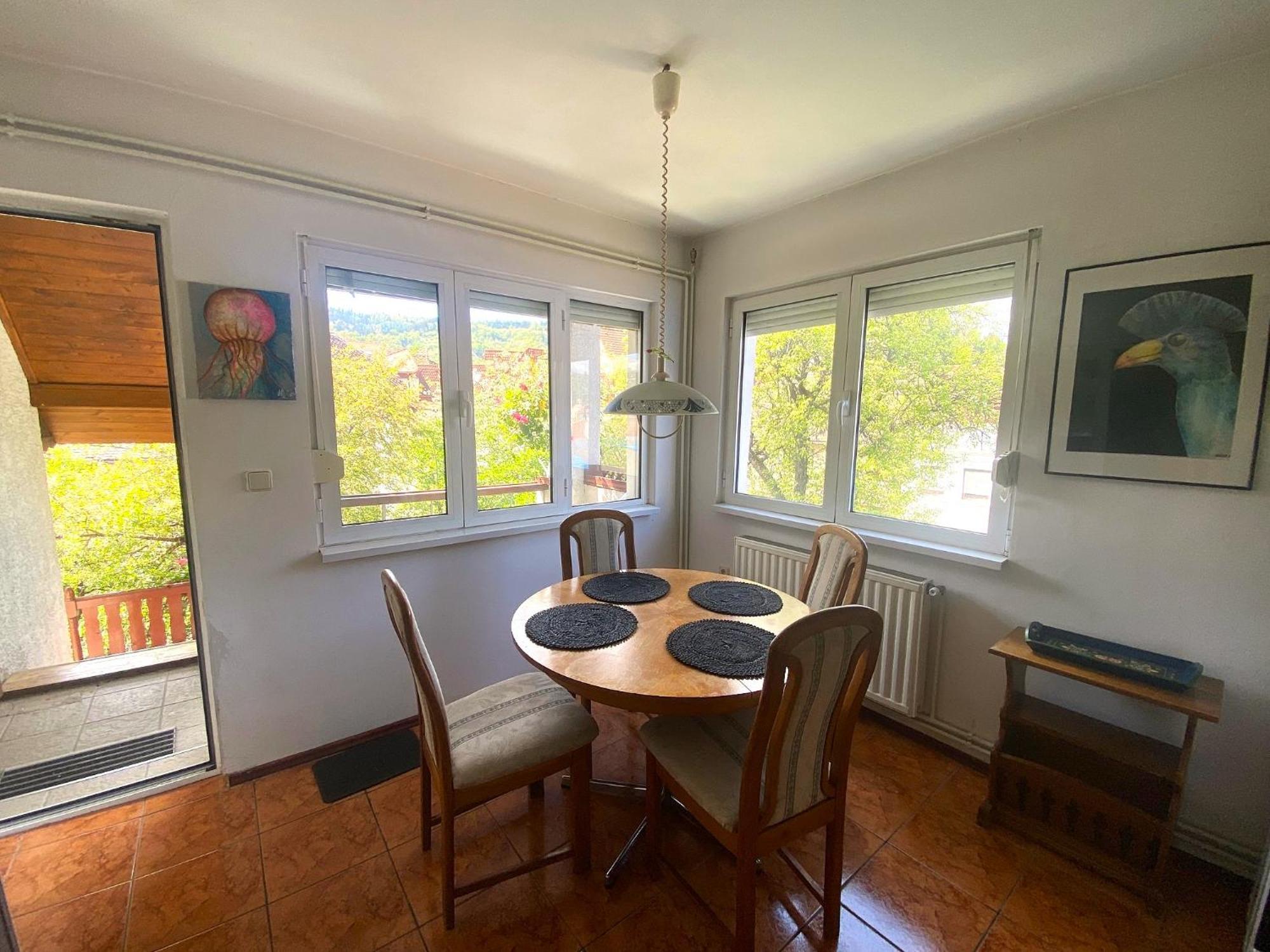 Rose'S Oldtown Apartment Brasov Ngoại thất bức ảnh